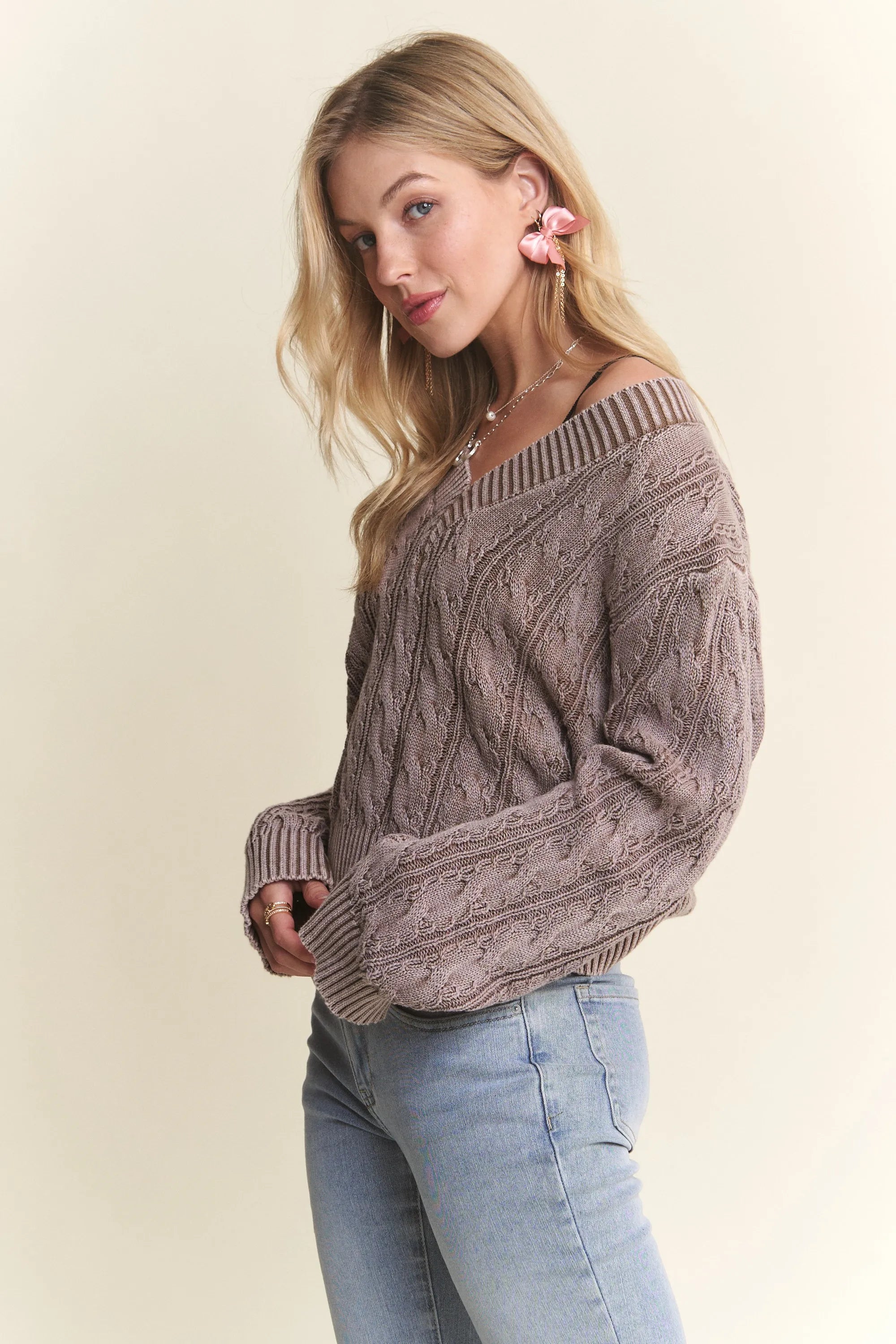 9e4ea3b4e698434d97b769688a15c725-Max-Origin