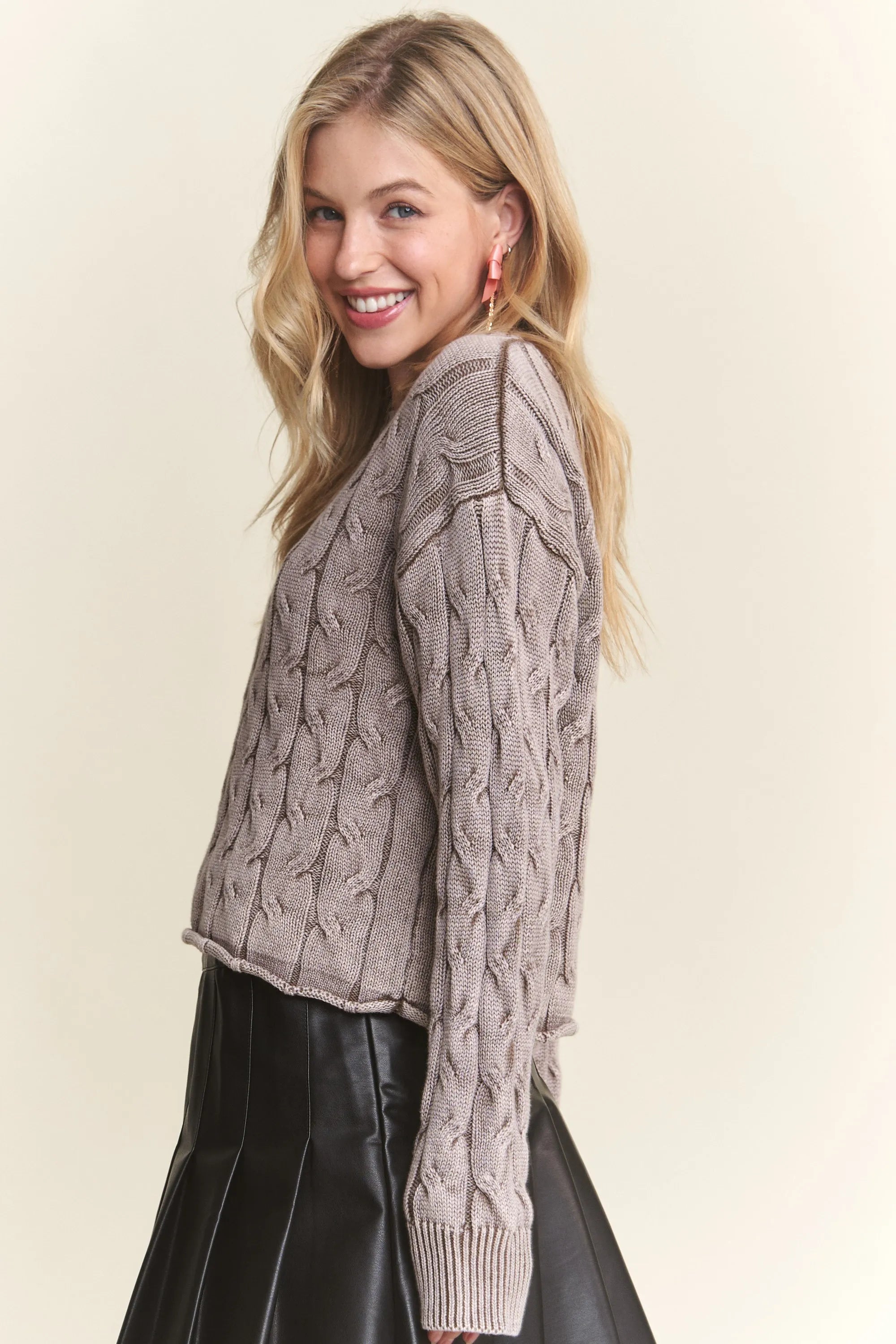 f569cedd62504fd3b53e26a4b9d2ccc7-Max-Origin